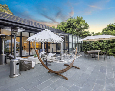 1833 Franklin Canyon Drive - Photo Thumbnail 23