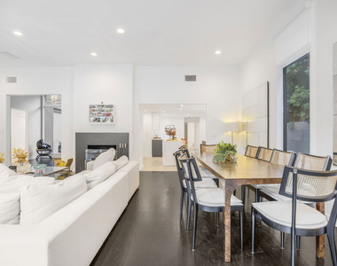 1833 Franklin Canyon Drive - Photo Thumbnail 10