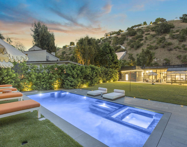 1833 Franklin Canyon Drive - Photo Thumbnail 27