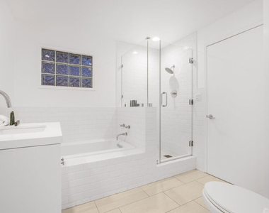1833 Franklin Canyon Drive - Photo Thumbnail 17