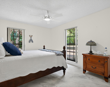 8166 N 155th Place - Photo Thumbnail 17