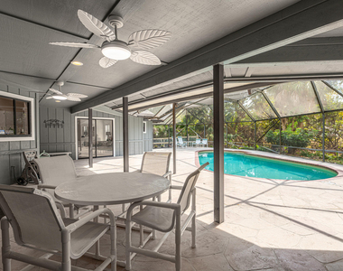8166 N 155th Place - Photo Thumbnail 8