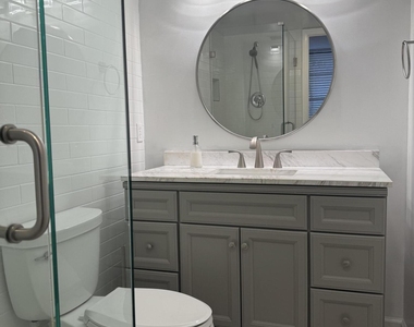 12 Royal Palm Way - Photo Thumbnail 15