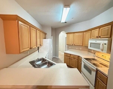 821 Pipers Cay Drive - Photo Thumbnail 1