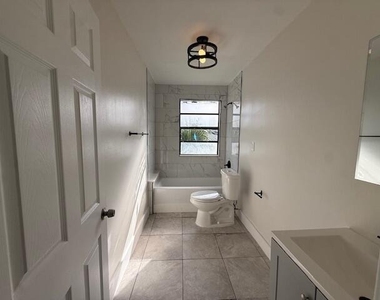 904 4th Street - Photo Thumbnail 18