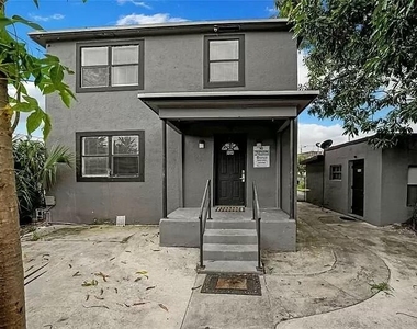 904 4th Street - Photo Thumbnail 1