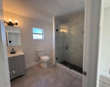 904 4th Street - Photo Thumbnail 14