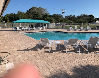 2500 Fiore Way - Photo Thumbnail 13