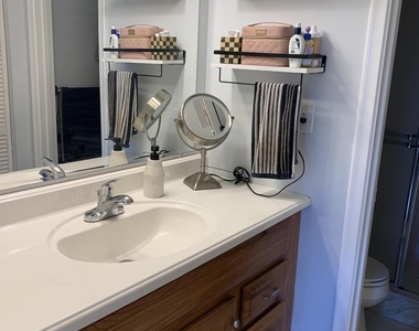 2500 Fiore Way - Photo Thumbnail 6