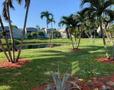 2500 Fiore Way - Photo Thumbnail 10
