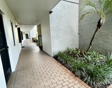 4801 Esedra Court - Photo Thumbnail 3