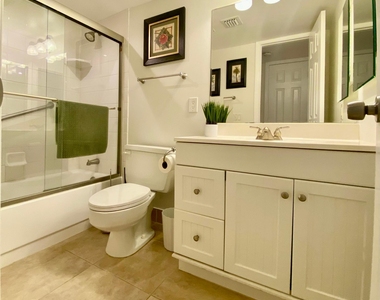 4801 Esedra Court - Photo Thumbnail 21