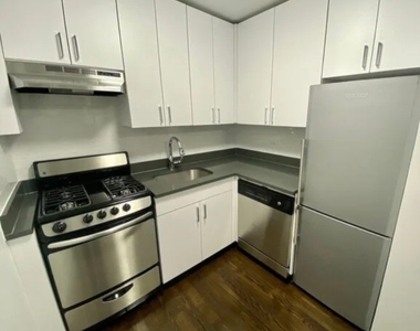 145 East 16th Street #5G - Photo Thumbnail 2