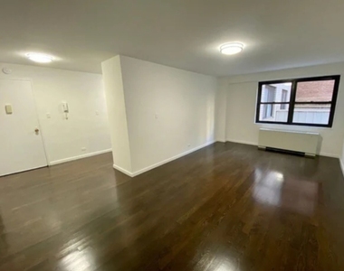 145 East 16th Street #5G - Photo Thumbnail 5