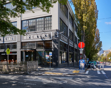 1530 15th Ave - Photo Thumbnail 34
