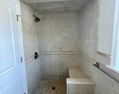 5 Brandreth Street - Photo Thumbnail 8