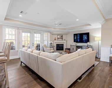 1 Village Green Drive - Photo Thumbnail 4