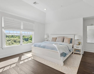 34 Village Green Drive - Photo Thumbnail 9
