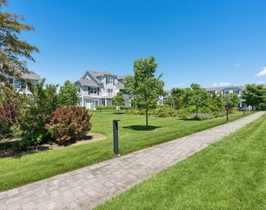 34 Village Green Drive - Photo Thumbnail 14