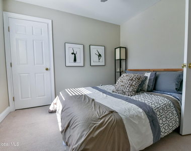 27 Horseshoe Drive - Photo Thumbnail 23