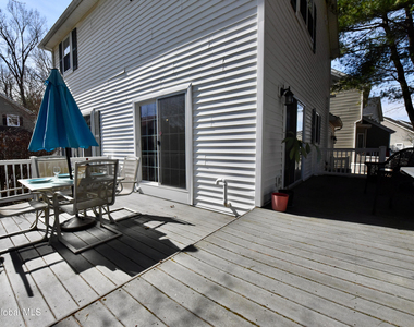 27 Horseshoe Drive - Photo Thumbnail 6