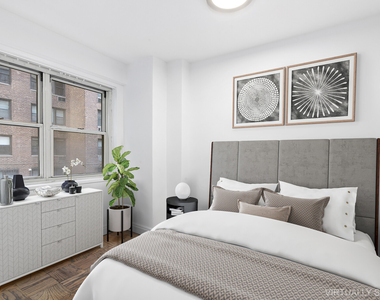 211 E 53rd Street - Photo Thumbnail 2