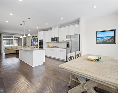 22255 Sims Terrace - Photo Thumbnail 10