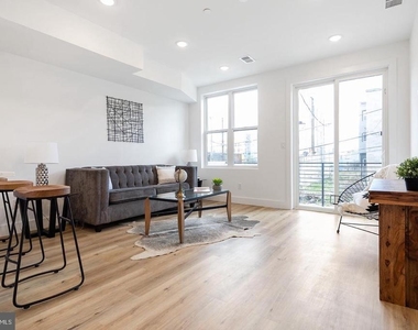 3108 Clifford Street - Photo Thumbnail 5