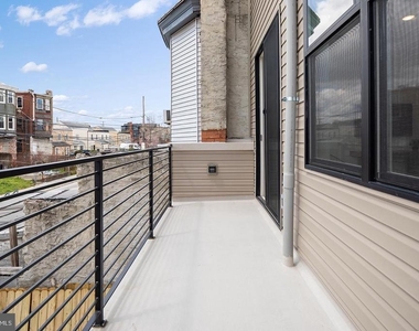 3108 Clifford Street - Photo Thumbnail 8
