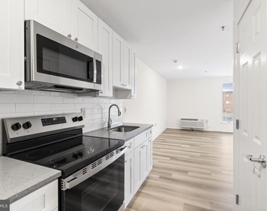 7040 Oxford Avenue - Photo Thumbnail 50