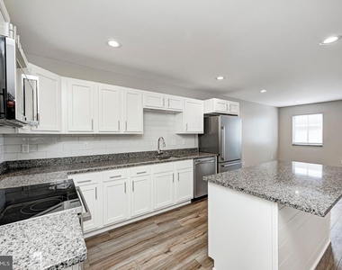 7040 Oxford Avenue - Photo Thumbnail 63