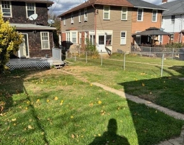 1136 Stirling Street - Photo Thumbnail 10