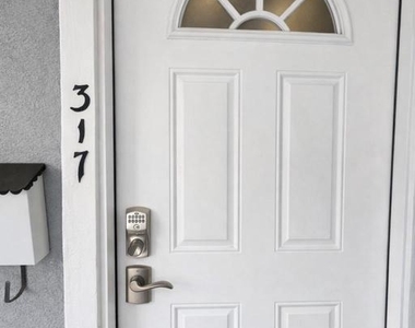 317 E Broad Street - Photo Thumbnail 1