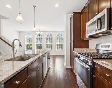 12909 Brickyard Boulevard - Photo Thumbnail 16