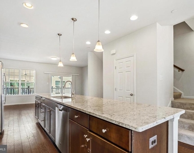 12909 Brickyard Boulevard - Photo Thumbnail 15
