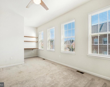 12909 Brickyard Boulevard - Photo Thumbnail 18
