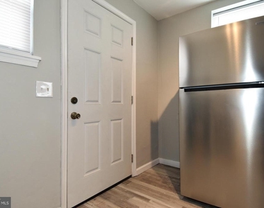 8208 Bellefonte Lane - Photo Thumbnail 4