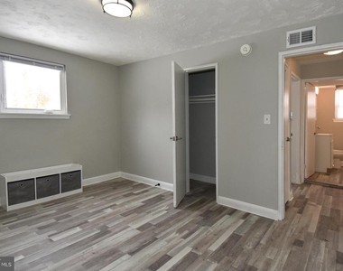 8208 Bellefonte Lane - Photo Thumbnail 12
