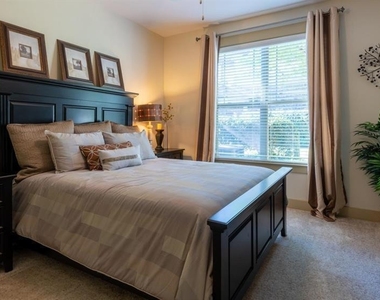 300 Cosgrove Avenue - Photo Thumbnail 26