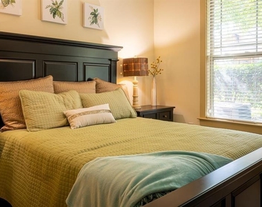 300 Cosgrove Avenue - Photo Thumbnail 23
