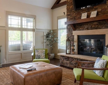 300 Cosgrove Avenue - Photo Thumbnail 7