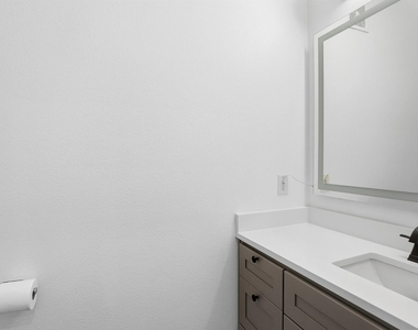 1208 W Oltorf St - Photo Thumbnail 6