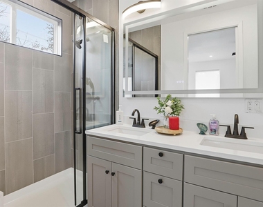 1208 W Oltorf St - Photo Thumbnail 12
