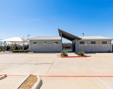 8304 Mimi Ln - Photo Thumbnail 22