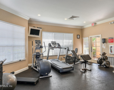 605 Fairway Drive - Photo Thumbnail 33