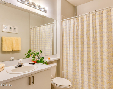 605 Fairway Drive - Photo Thumbnail 16