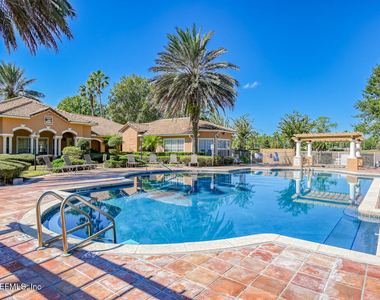 605 Fairway Drive - Photo Thumbnail 27
