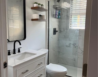 1474 Beecher Street Sw - Photo Thumbnail 7