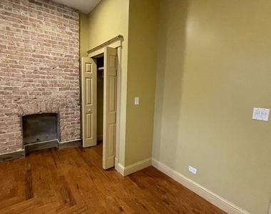 3341 W Walnut Street - Photo Thumbnail 7