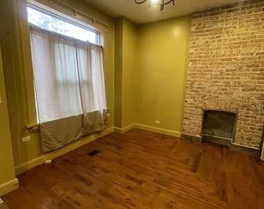 3341 W Walnut Street - Photo Thumbnail 4